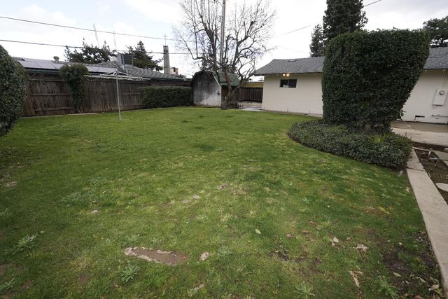 6016 N Nantucket Avenue, Fresno, CA 93704