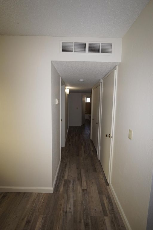 Image 25 of property listing at 6016 N Nantucket Avenue, Fresno, CA 93704