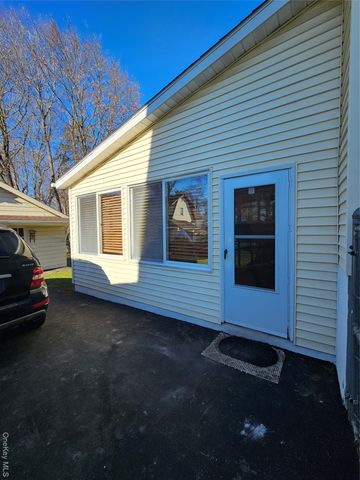 88 Innis Avenue, Poughkeepsie, NY 12601