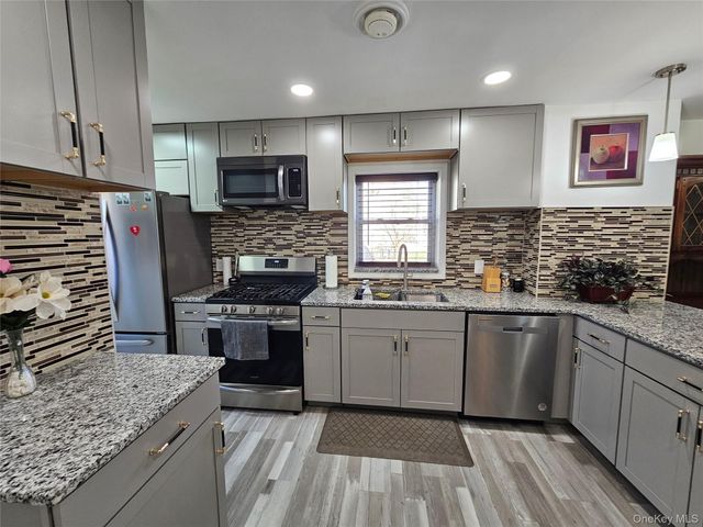 88 Innis Avenue, Poughkeepsie, NY 12601