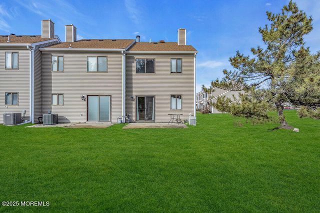 802 Sandra Place, Brick, NJ 08724