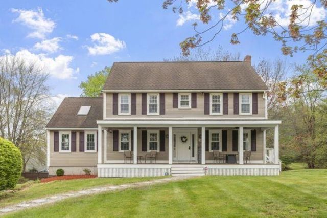 32 Amberwood Drive, Atkinson, NH 03811