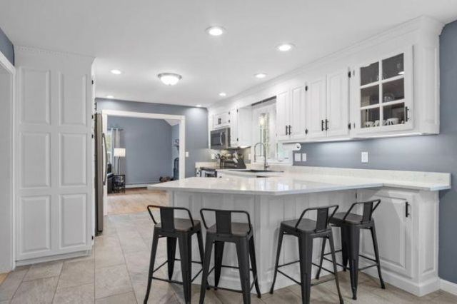 32 Amberwood Drive, Atkinson, NH 03811