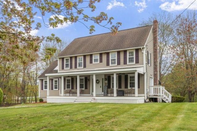 32 Amberwood Drive, Atkinson, NH 03811