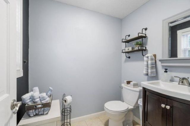 32 Amberwood Drive, Atkinson, NH 03811