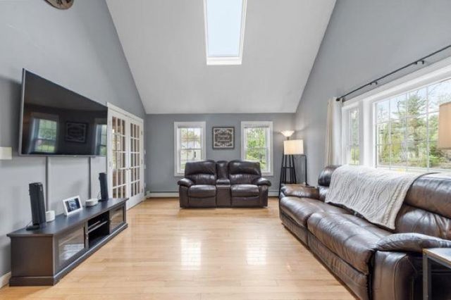 32 Amberwood Drive, Atkinson, NH 03811