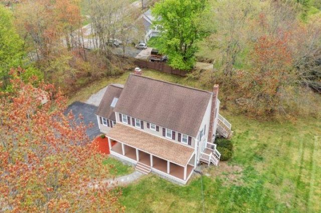 32 Amberwood Drive, Atkinson, NH 03811