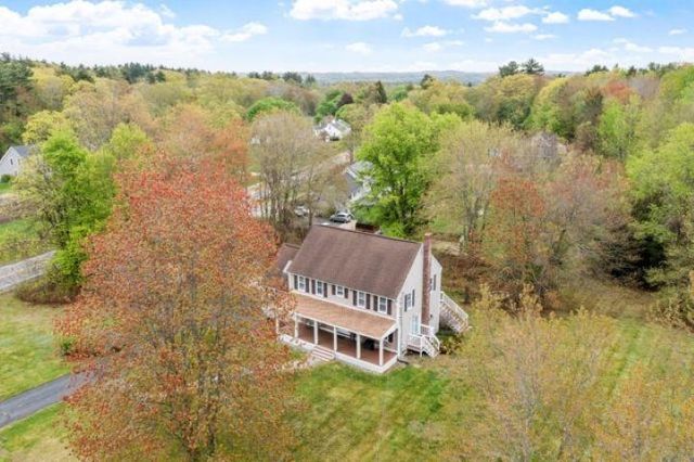 32 Amberwood Drive, Atkinson, NH 03811