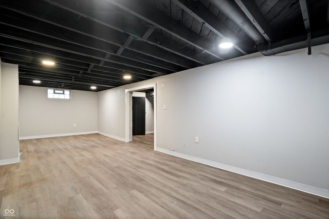 306 N 18th Avenue, Beech Grove, IN 46107