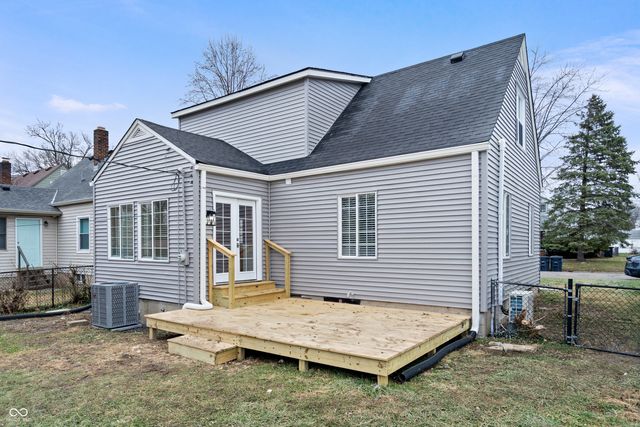 306 N 18th Avenue, Beech Grove, IN 46107