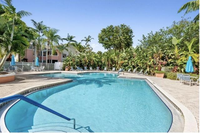 1205 Crystal Way Unit G, Delray Beach, FL 33444