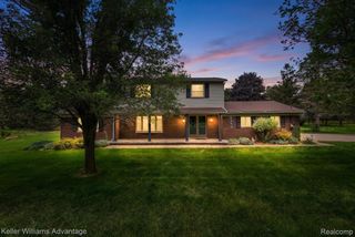 4350 Stone Barn, Highland Charter Township, MI 48380