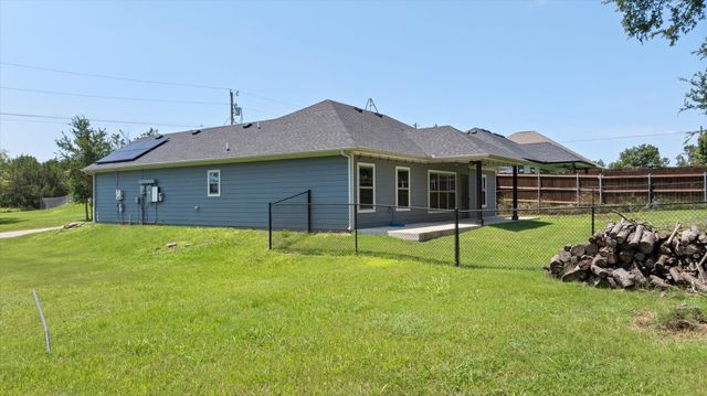 2206 Navasota Street, Granbury, TX 76048