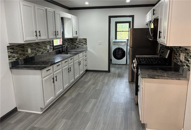 459 Moreland Way, Atlanta, GA 30354