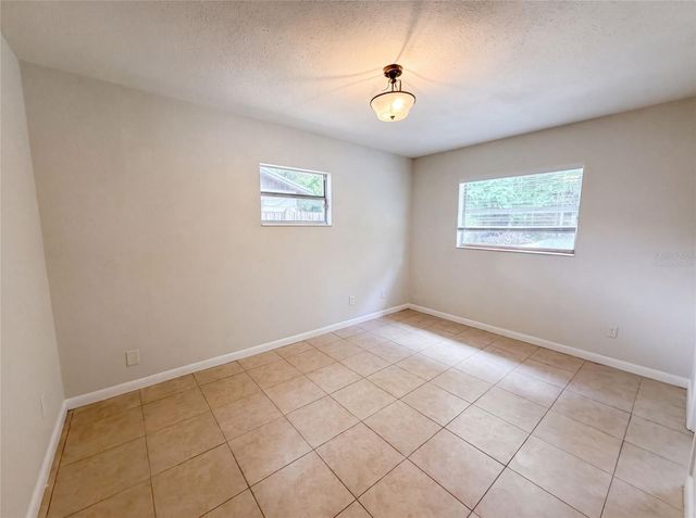 7018 LYNWOOD DRIVE, Tampa, FL 33637