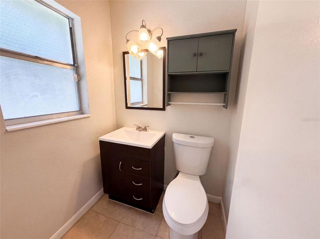 7018 LYNWOOD DRIVE, Tampa, FL 33637