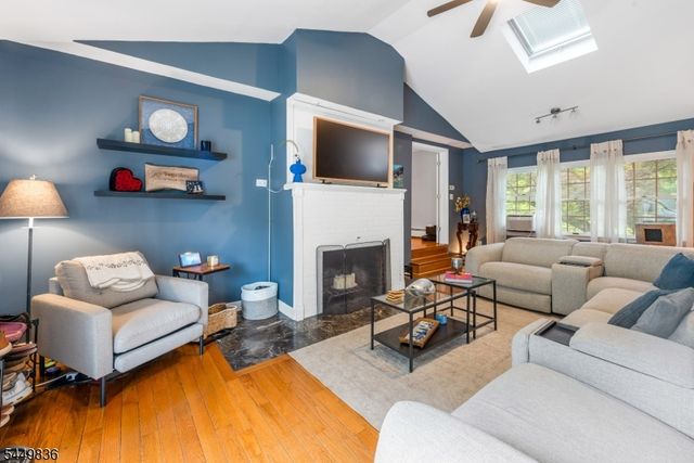 72 Weldon Rd, Jefferson Twp., NJ 07849