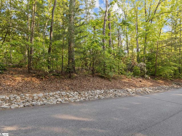 5 Rhone Valley Circle, Travelers Rest, SC 29690