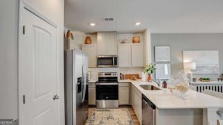 1392 Sweethshrub Place 29, Atlanta, GA 30318