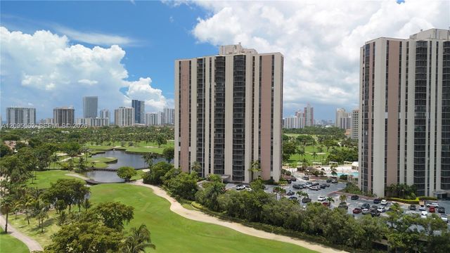 20379 W Country Club Drive 536, Aventura, FL 33180