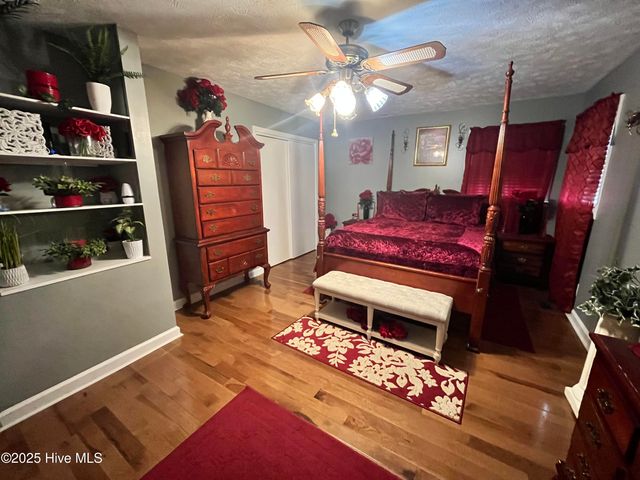 948 Slippery Log Road, Whiteville, NC 28472