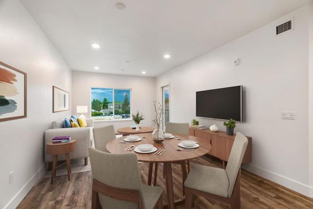 1853 Almaden Road 527, San Jose, CA 95125