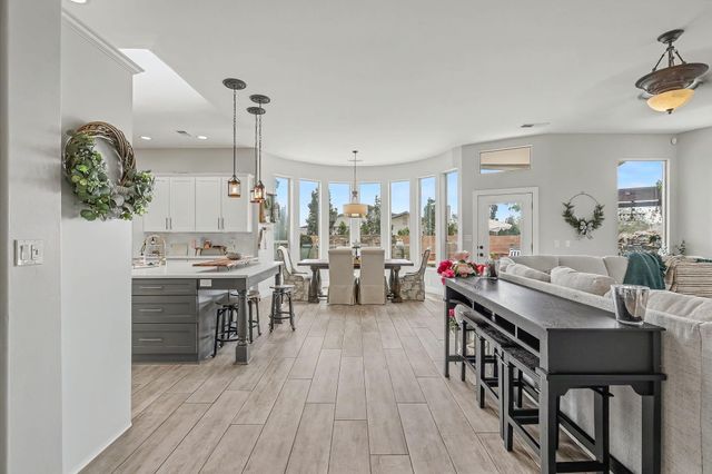 9115 Camino Etereo NE, Albuquerque, NM 87122