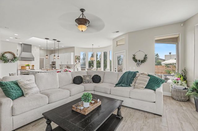 9115 Camino Etereo NE, Albuquerque, NM 87122