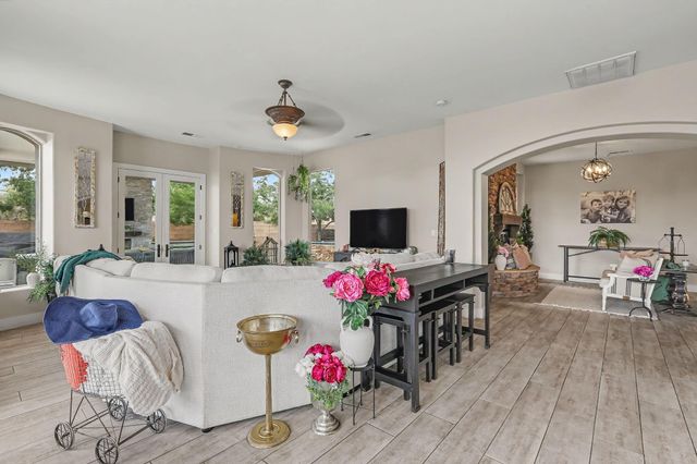 9115 Camino Etereo NE, Albuquerque, NM 87122