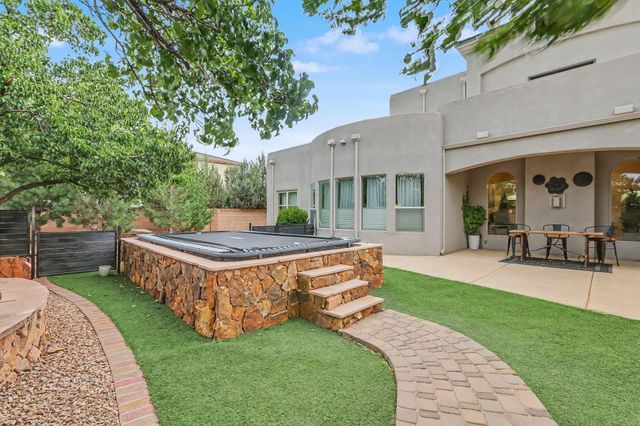 9115 Camino Etereo NE, Albuquerque, NM 87122