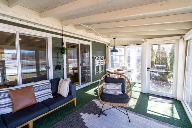 N6911 Lafayette LANE, Elkhorn, WI 53121