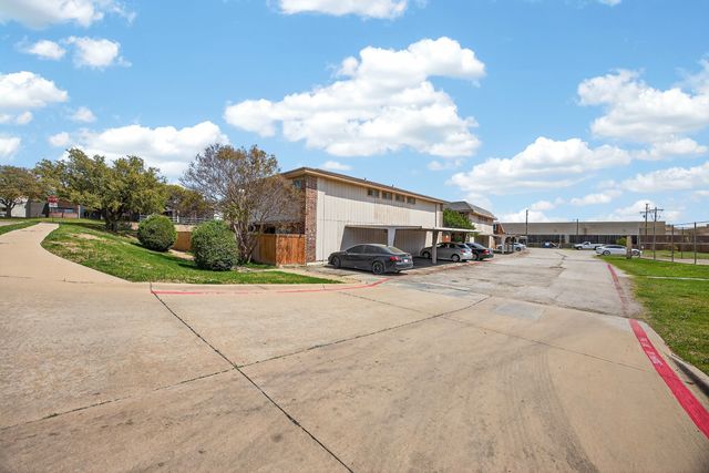 2621 Amherst Court, Irving, TX 75038