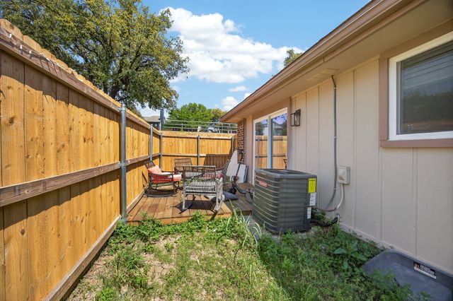 2621 Amherst Court, Irving, TX 75038