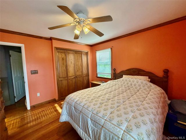 9 Ash Lane, Hyde Park, NY 12538