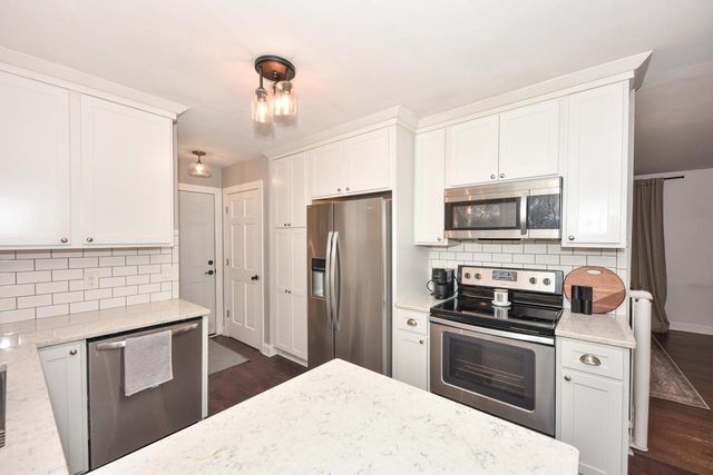 1566 Scott ROAD, Port Washington, WI 53074