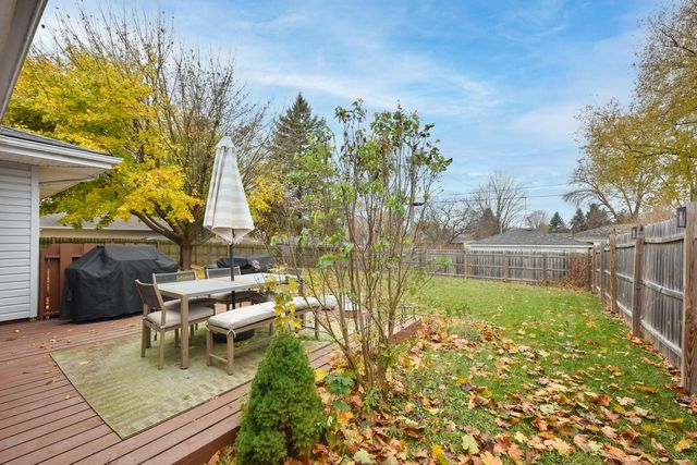 1566 Scott ROAD, Port Washington, WI 53074