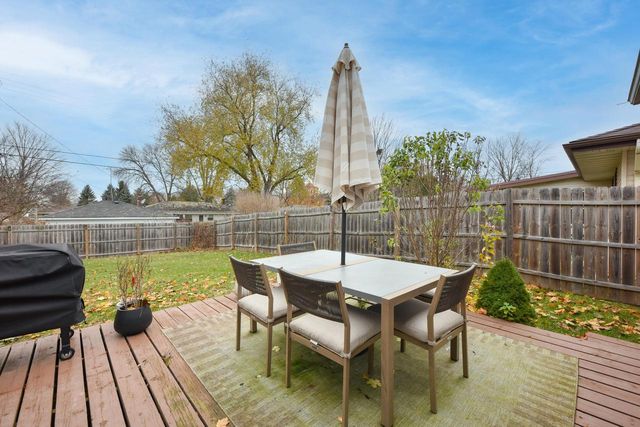 1566 Scott ROAD, Port Washington, WI 53074