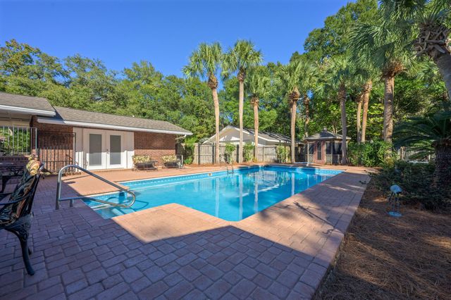 1553 Pine Street, Niceville, FL 32578