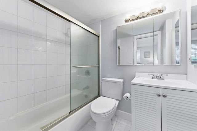 139 Sunrise Avenue 102, Palm Beach, FL 33480