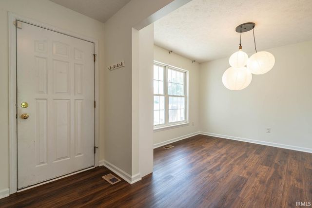 4777 N White River Drive, Bloomington, IN 47404