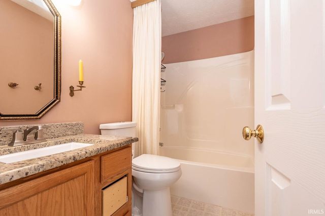 4777 N White River Drive, Bloomington, IN 47404