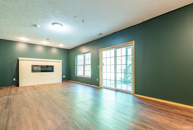 4777 N White River Drive, Bloomington, IN 47404