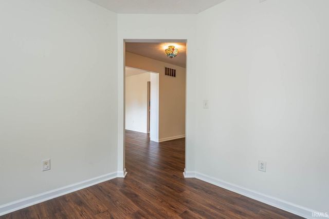 4777 N White River Drive, Bloomington, IN 47404