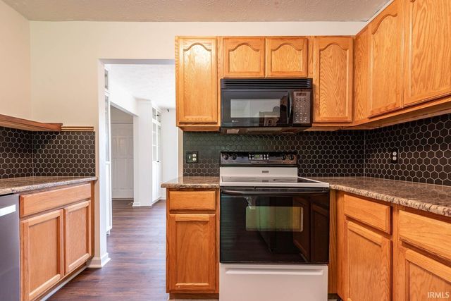 4777 N White River Drive, Bloomington, IN 47404