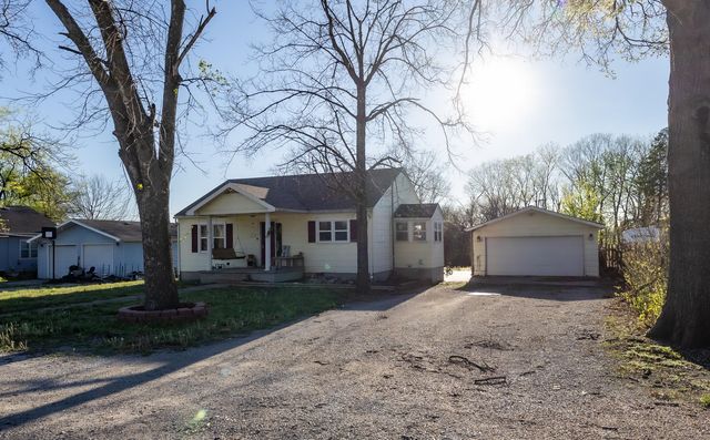 1711 N Ash Street, Nevada, MO 64772