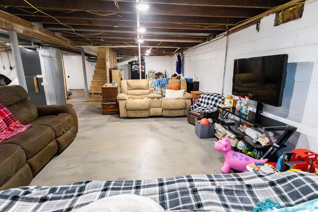 1711 N Ash Street, Nevada, MO 64772