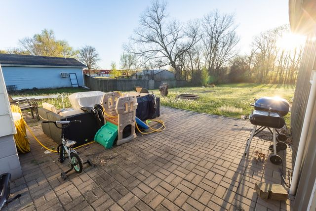 1711 N Ash Street, Nevada, MO 64772