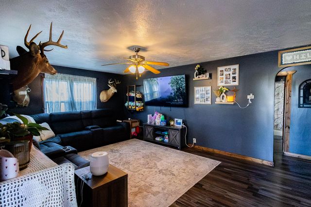1711 N Ash Street, Nevada, MO 64772