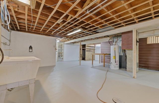 5136 N 69th STREET, Milwaukee, WI 53218