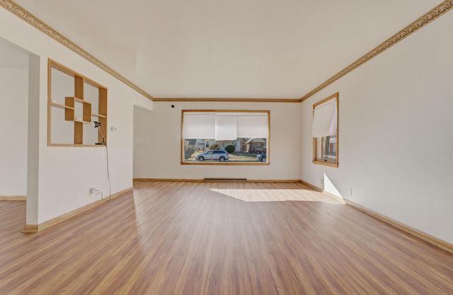 5136 N 69th STREET, Milwaukee, WI 53218